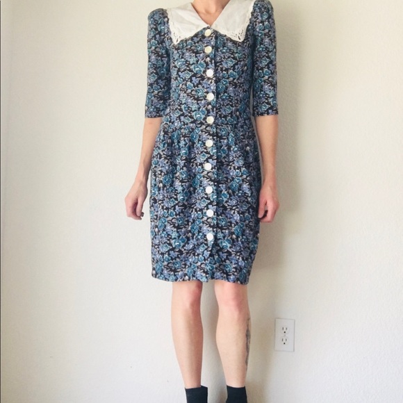 🦋VTG floral cottage core button down midi dress - Picture 2 of 11